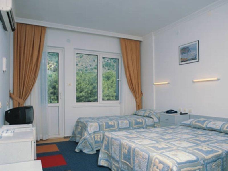 מרמריס Hotel Pineta Club מראה חיצוני תמונה