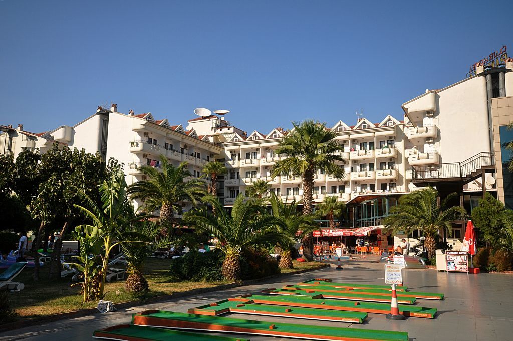 מרמריס Hotel Pineta Club מראה חיצוני תמונה